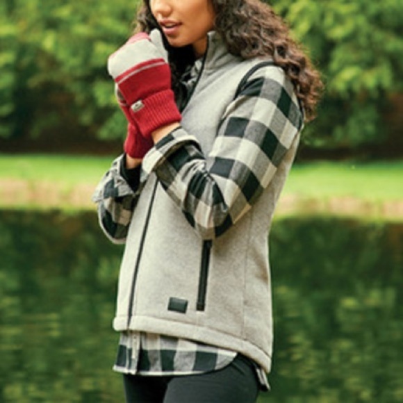 WOMEN'S WILLOWBEACH ROOTS73 black micro fleece VEST size medium NWT - Picture 10 of 11